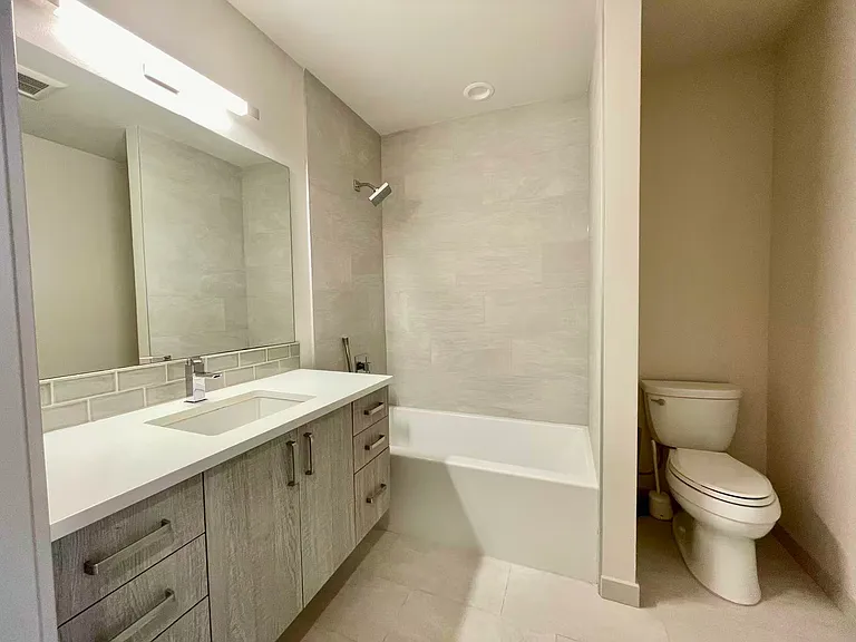 8042 35th Ave NE #B — Photo 11
