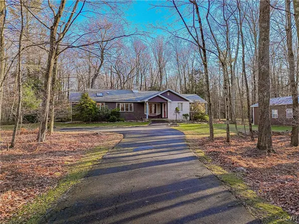 7 Mushroom Ln, Albrightsville, PA 18210