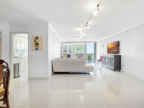 5th image of 16711 Collins Avenue #1906