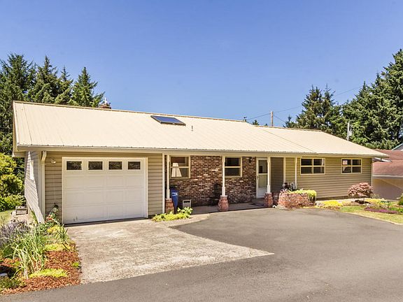 2nd image of 3707 NE Surf Dr