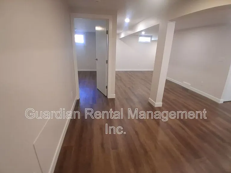 182 Seneca Cres #LOWER — Photo 6