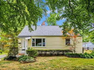 6669 Barrett Rd, Falls Church, VA 22042