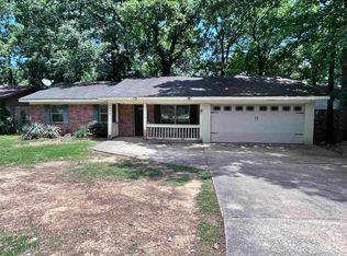 8806 Oakhaven Dr, Sherwood, AR 72120