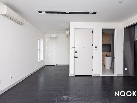 5th image of 225 Winthrop St APT 4F