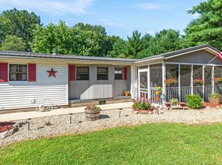 3422 N Eel River Cemetery Rd, Peru, IN 46970