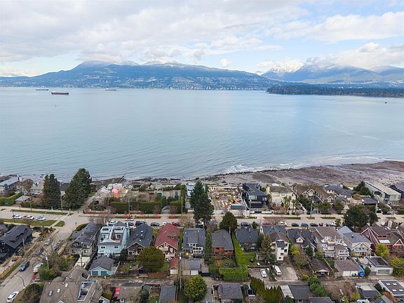 4th image of 3044 Point Grey Rd