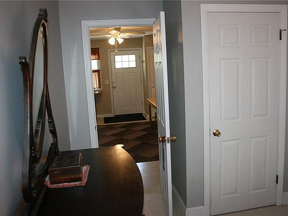 5th image of 49-47 Whipple St