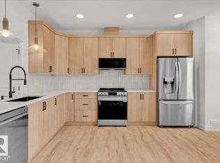 1309 Keswick Dr SW, Edmonton, AB T6W 4T4