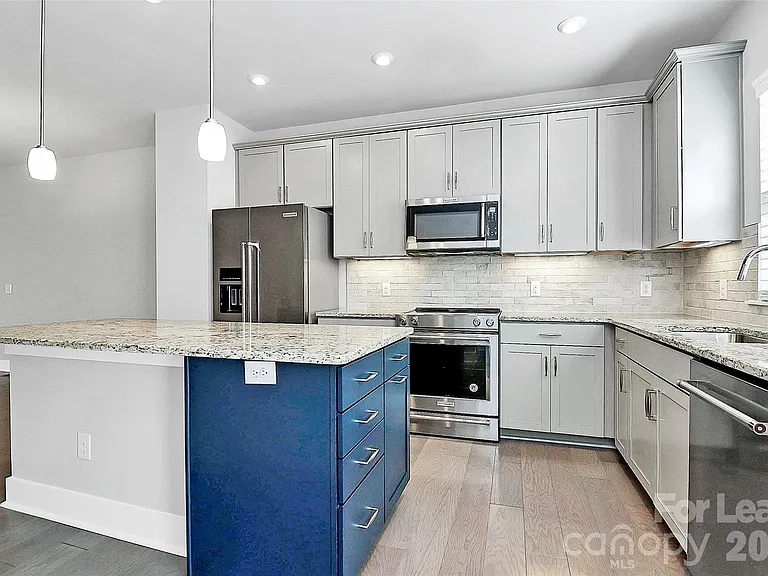 3726 Sky Haven Dr — Photo 12