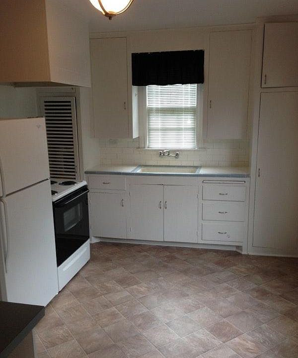 2nd image of 217 Powers St