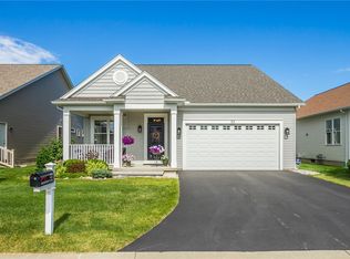 22 Thompson Ln, Canandaigua, NY 14424