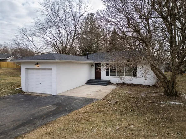108 W Lake Blvd, Danville, IL 61832