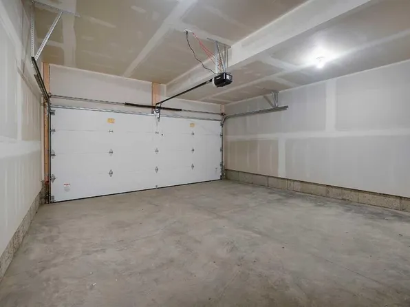 1350 N Cornerstone St NE #302, Calgary, AB T3N 2J4
