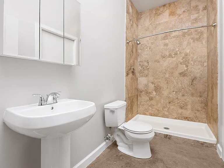 945 W Fulton Market Apartments — Photo 8
