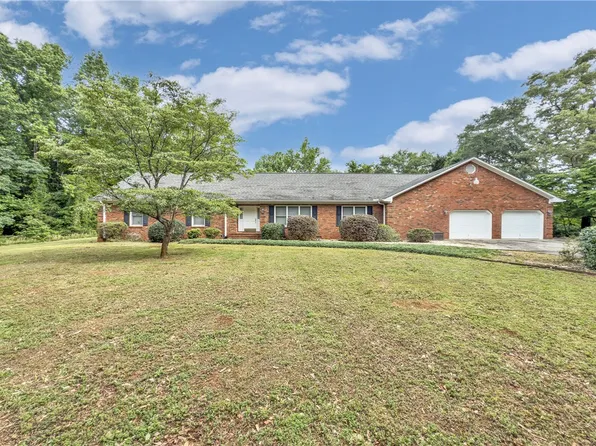 101 Dove Hill Ct, Easley, SC 29640