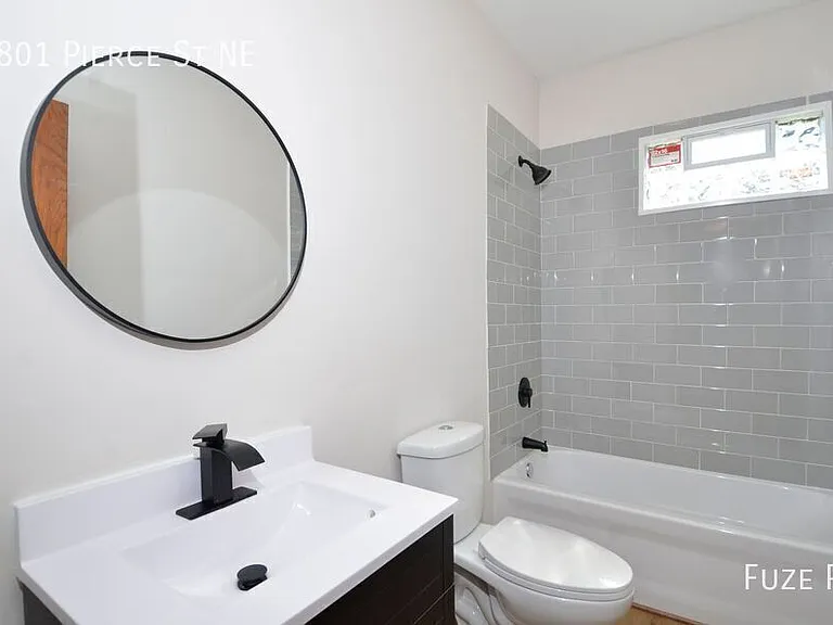 1801 Pierce St NE — Photo 12