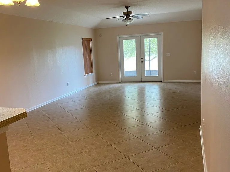 3852 Great Falls Loop — Photo 6