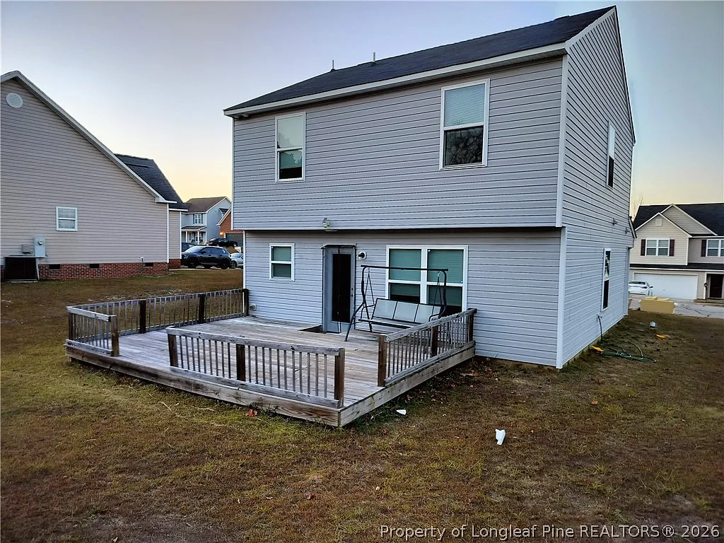 3 bed, 2.5 bath, 1850 sqft, $1,800 — Photo 2