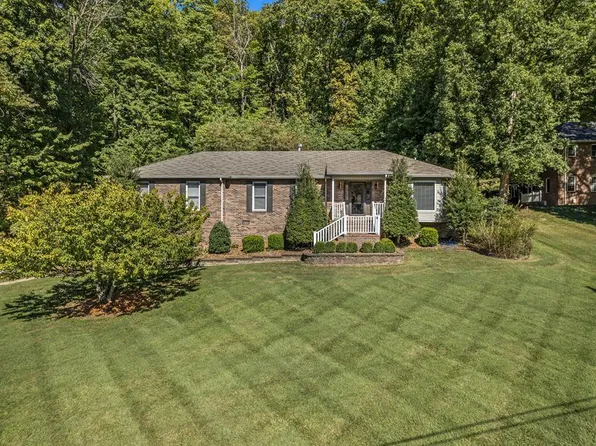 1410 N Plantation Dr, Cookeville, TN 38506