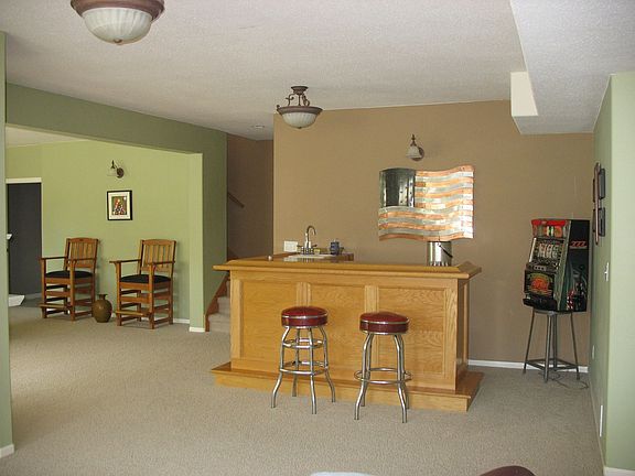 Charming Wet Bar