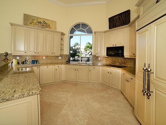 Home For Sale In Boca Marina