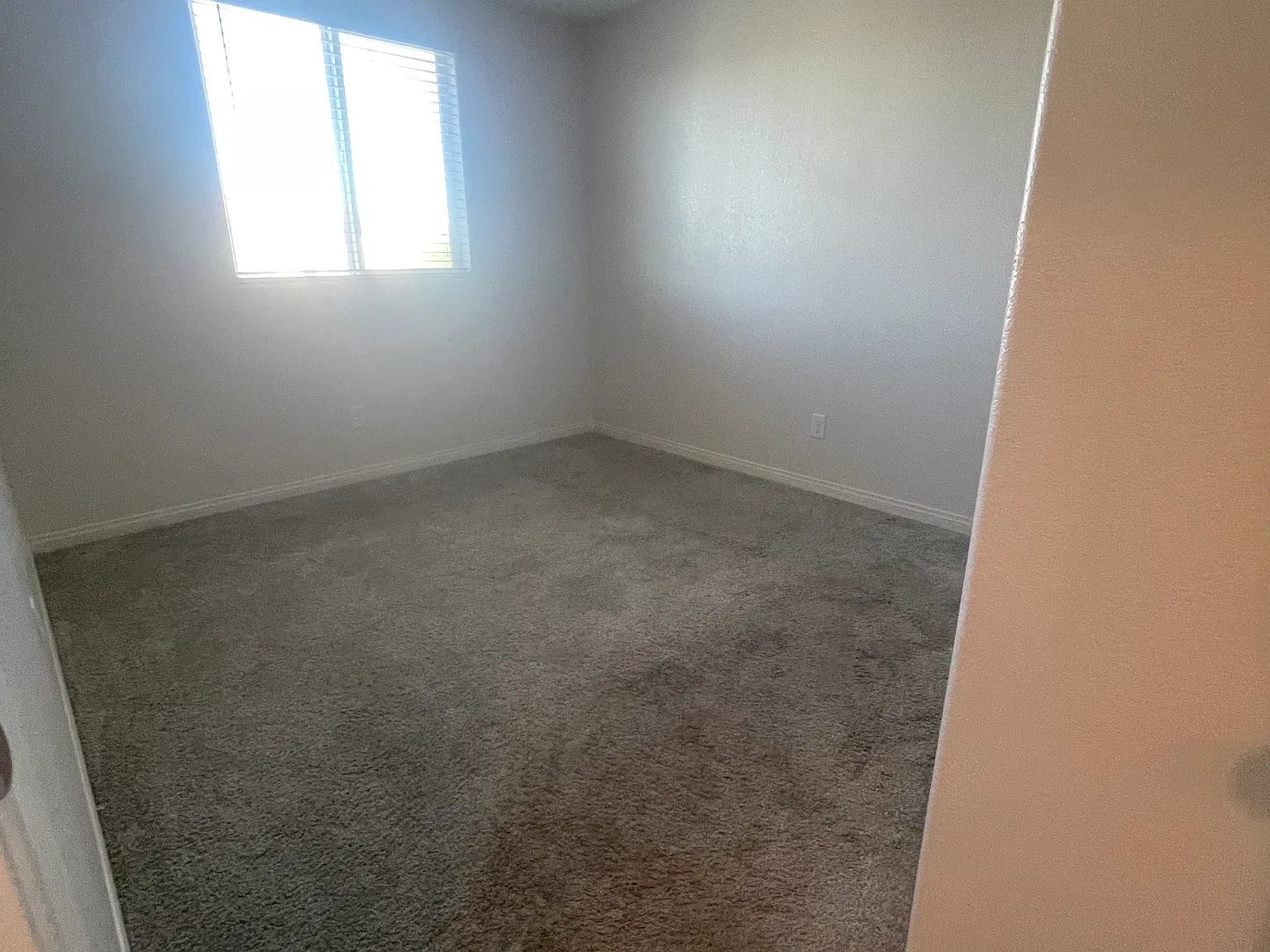 4 bed, 2.5 bath, 1470 sqft, $2,200 — Photo 4