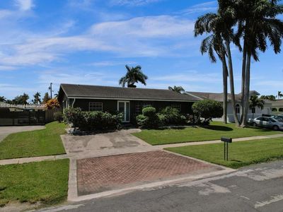 218 SE 2nd St, Dania Beach, FL, 33004