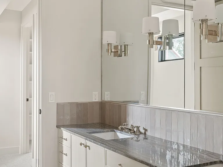 1325 N Dewey Ave #1325 — Photo 32