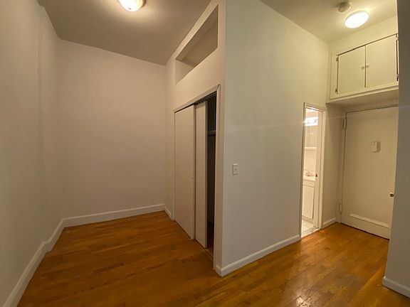 3rd image of 306 W 109th St #1D