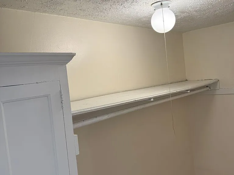 Morrison Apartments — Photo 11