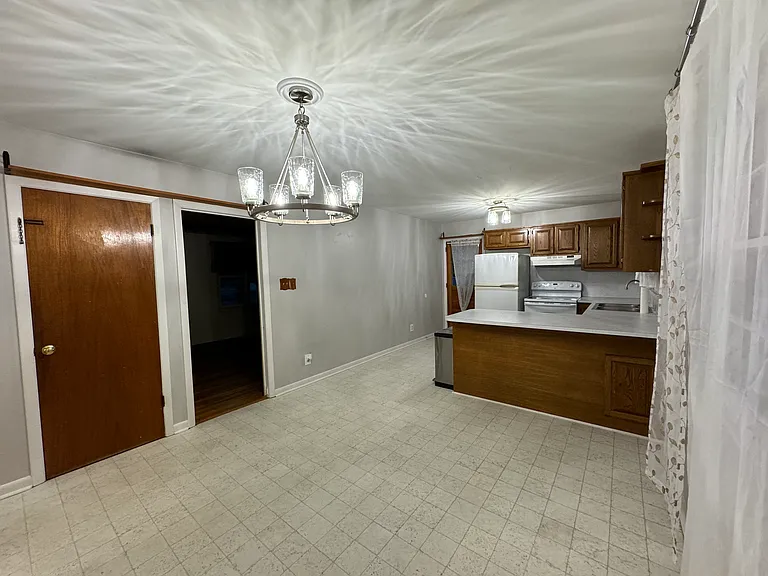 3015 Pleasant Ridge Rd — Photo 6