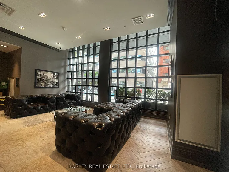 608 Richmond St W #606 — Photo 2