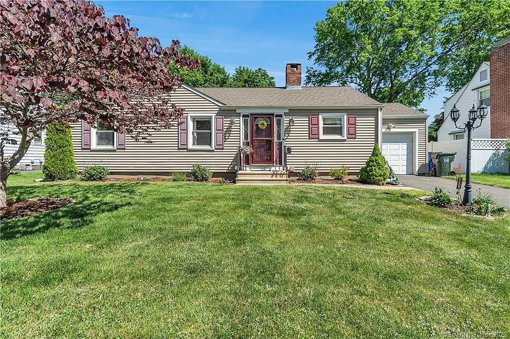 40 Fisk Dr, Newington, CT 06111 | Zillow