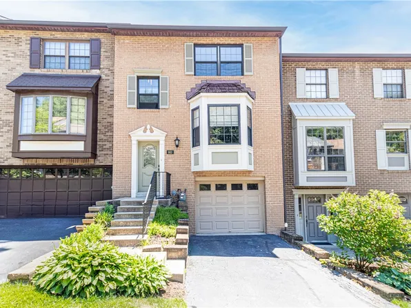 663 Woodcrest Dr, Pittsburgh, PA 15205