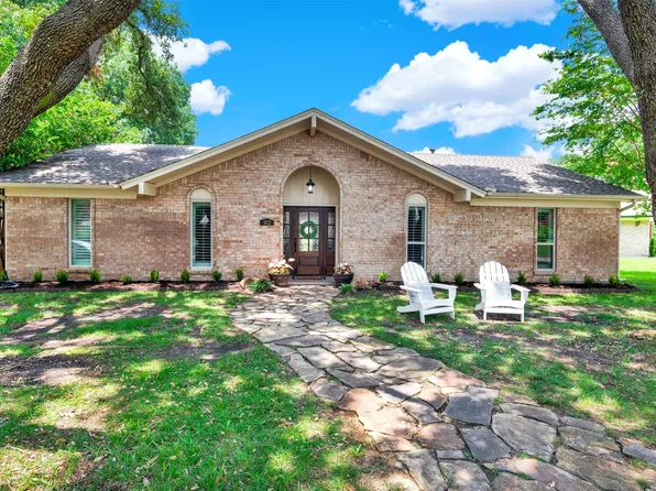 912 Sandalwood Ave, Richardson, TX 75080