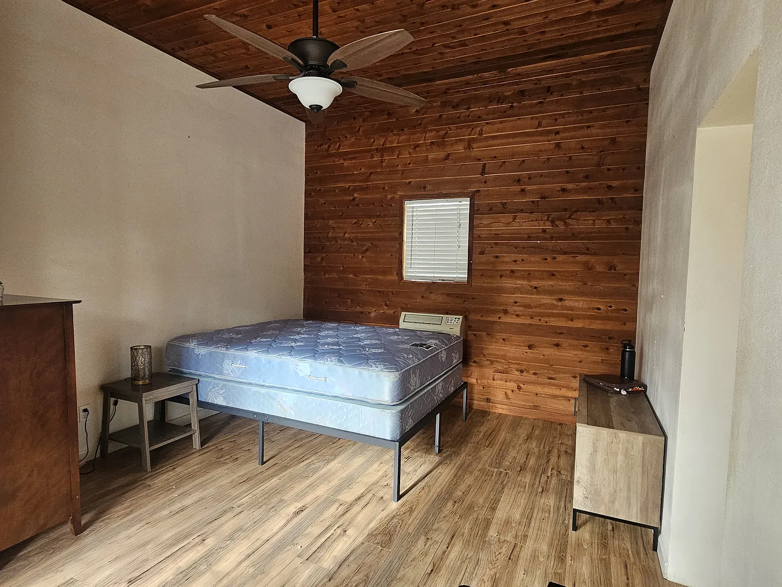 Studio, 450 sqft, $845 — Photo 3