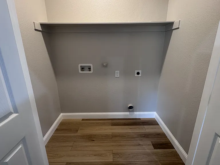 3209 Bourland St — Photo 8