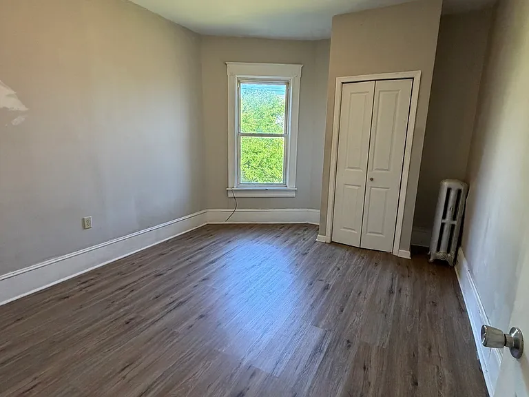 568 Main St #6 — Photo 6