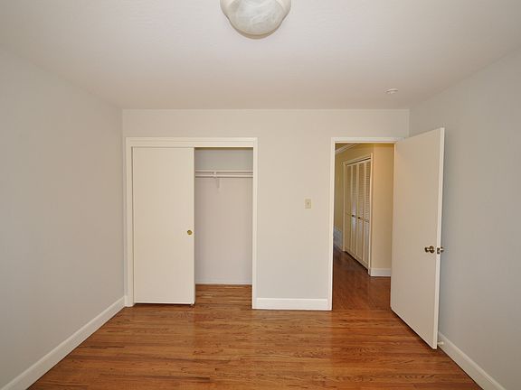 5th image of 1348 Skyview Dr