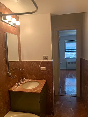 Rented by Bond New York | media 12