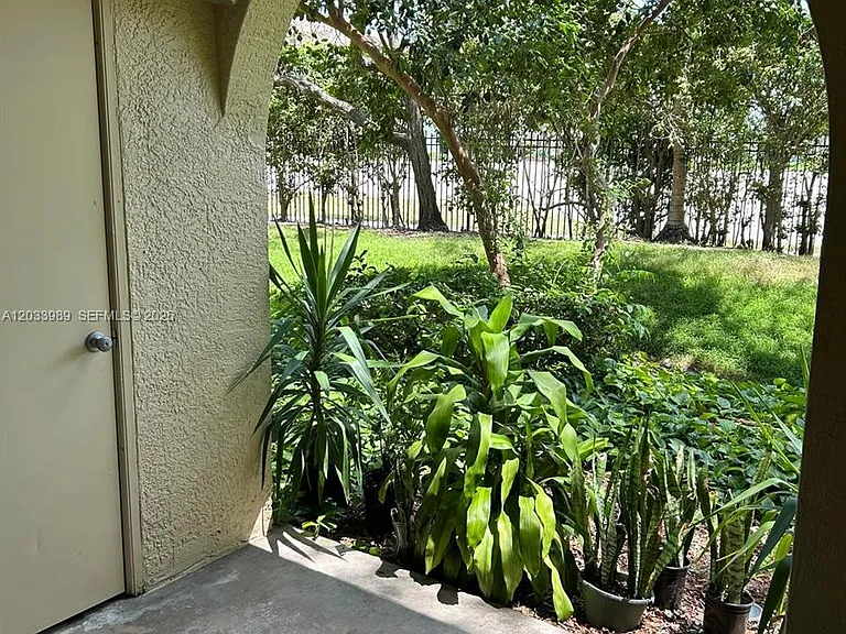 2516 Centergate Dr #102 — Photo 15