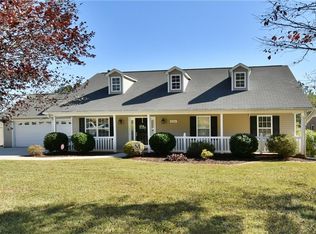 6304 Sullivantown Rd, Walkertown, NC 27051