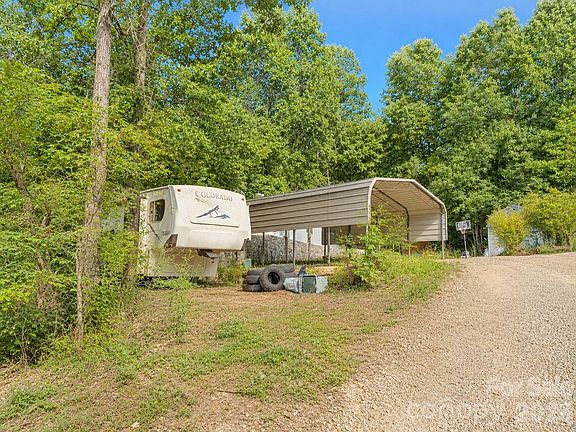 3rd image of 133 Oakwell Dr