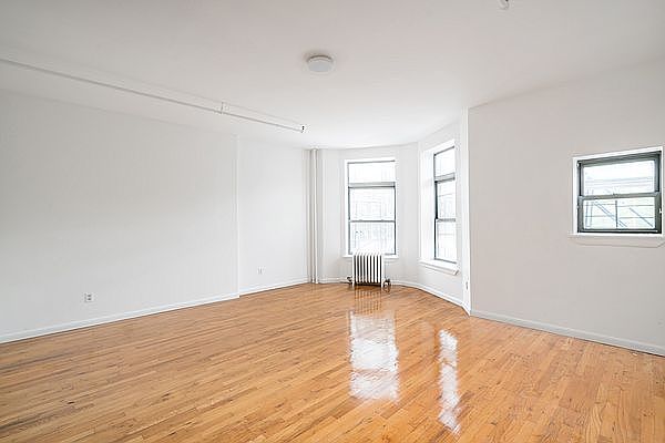 1st image of 274 New York Ave #2