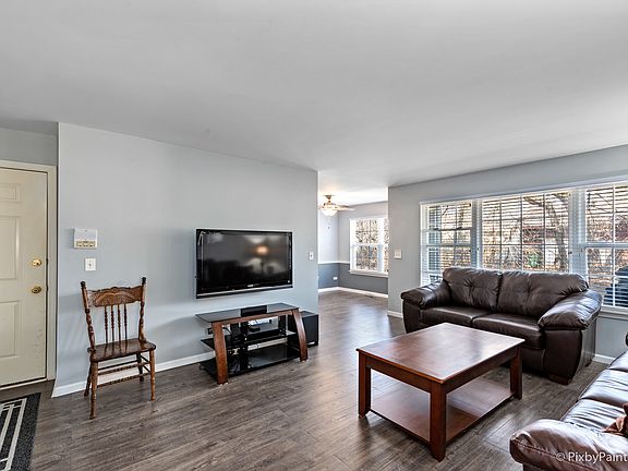 4th image of 1225 N Red Oak Cir Unit 1