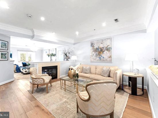 75 Swanton Mews Unit 200, Gaithersburg, MD 20878