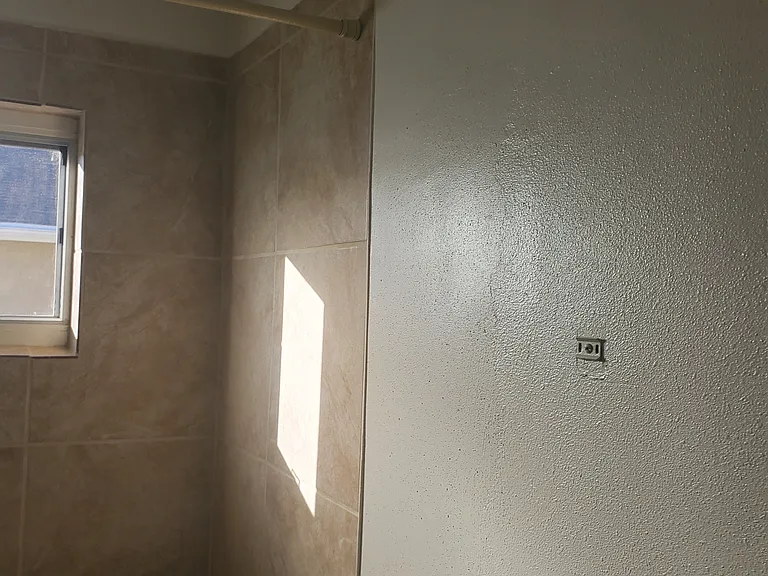 2406 W Commonwealth Ave — Photo 10