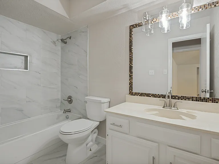 2208 Placid Dr — Photo 8