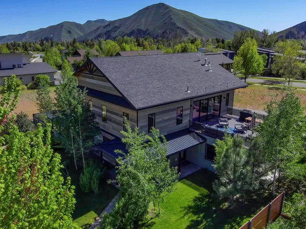 625 Docs Hickory Dr, Hailey, ID 83333