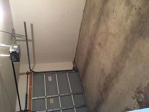 3rd image of 900 Beaconsfield Ave